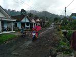 Potret-permukiman-yang-berada-di-zona-merah-Semeru-Lumajang.jpg