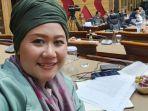 Profil-dan-Rekam-Jejak-Luluk-Hamidah-Cagub-Jatim-di-Pilkada-2024-Pernah-Jadi-Dosen-Kekayaan-Rp6-M.jpg
