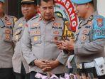 Propam-Polda-Jatim-saat-Melakukan-Pemeriksaan-Senpi-dan-Tes-Urine.jpg
