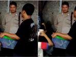 Proses-evakuasi-paket-berupa-ular-yang-dikirim-ke-rumah-Kustanto-di.jpg