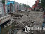 Proses-pembongkaran-jembatan-Plaosan-Babat-jalan-nasional-dan-pengangkatan-6-girder.jpg