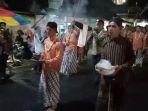 Prosesi-boyongan-Tombak-Pusaka-Kanjeng-Jimat-Kiai-Upas.jpg
