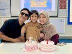 Anak Desta Ngomel Ayahnya Foto Bareng Wanita Lain, Mantan Suami Natasha Rizky Bingung: Masa Marahin