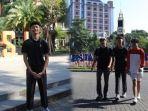 Rafi-tuntaskan-nazar-jalan-kaki-10-kilometer-karena-lulus-masuk-Universitas-Brawijaya.jpg