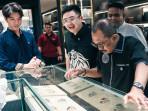 Raja-Jam-resmi-buka-cabang-barunya-di-Kota-Surabaya-bekerja-sama-dengan-Flex-Mansion.jpg