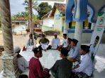 Ramadan-dimanfaatkan-SDG-bantu-renovasi-halaman-majelis.jpg