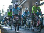 Ratusan-cyclist-mengikuti-event-bersepeda-Kediri-KOM.jpg