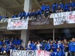 Ratusan-mahasiswa-UNP-Kediri-menggelar-aksi-demonstrasi-di-halaman-kampus.jpg