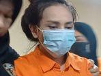 Ria Dokter Palsu Raup Rp85 Juta Sekali Gosok Wajah Bopeng Pasien, Ternyata Lulusan Sarjana Perikanan