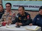 Saat-Kabidhumas-Polda-Jatim-Kombes-Pol-Jules-Abraham-Abast.jpg