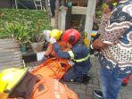 Saat-proses-evakuasi-korban-kakek-berinisial-GS-73-yang-tewas-tergeletak.jpg