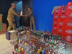 Satpol-PP-Kabupaten-Pasuruan-menyita-ribuan-botol-miras-di-pandaan.jpg
