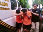 Sebanyak-34-pria-yang-jadi-peserta-pesta-seks-sesama-jenis-digiring-ke-sel-Polrestabes-Surabaya.jpg