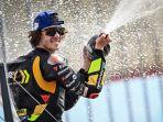 Selebrasi-Marco-Bezzecchi-usai-meraih-podium-MotoGP-Portugal-2023.jpg