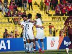 Selebrasi-pemain-Persik-Kediri-usai-meraih-kemenangan-di-kandang-PSM-Makassar.jpg
