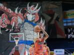 Shredder-dan-Foot-Clan-Siap-Menerjang-Lawannya-dari-Sisi-Timur-DBL-Arena.jpg