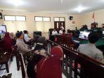 Sidang-pemeriksaan-saksi-kasus-penganiayaan-santri-B.jpg