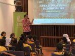 Siswa-Siswi-SDN-Kaliasin-5-Surabaya-saat-pemutaran-film-Science-Film-Festival.jpg