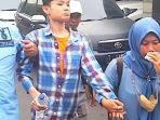 Siti-Aisah-menangis-saat-ikut-mengantar-Sha-Wang-pulang-ke-Taiwan.jpg