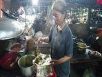 Suasana-dapur-sompil-Mbah-Yem.jpg