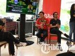 Suasana-media-gathering-yang-menghadirkan-Rendi-Irwan-Jonathan-Yohvinho-dan-Dioma-Asatsuku.jpg
