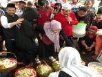 Suasana-pemakaman-Mantan-Wali-Kota-Batu-Eddy-Rumpoko-di-Taman-Makam-Pahlawan.jpg