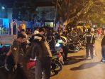 Suasana-saat-Satlantas-Polres-Pamekasan-Madura-menilang-61-motor.jpg