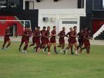 Suasana-saat-pemain-Madura-United-latihan-bersama.jpg
