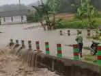 Sungai-soko-yang-meluap-merusak-infrastruktur-di-Desa-Soko-Kecamatan-Temayang-Bojonegoro.jpg
