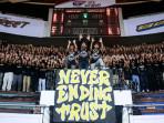 Supporter-SMAN-13-Surabaya-saat-DBL-Surabaya-2025.jpg