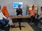 Talkshow-Politik-Tribun-Series-bertajuk-Kerja-Relawan-Capres-di-Tengah-Gonjang-ganjing.jpg