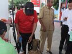 Tim-Unit-II-Pidter-Satreskrim-Polres-Lamongan-mengecek-ke-SPBU.jpg