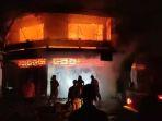 Toko-Sparepart-Sepeda-Motor-dan-Mobil-di-Magetan-terbakar.jpg
