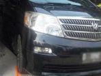 Toyota-Alphard-yang-menjadi-lokasi-ditemukannya-jasad-Tuti-dan-anaknya.jpg