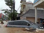 Trenggalek-Diserbu-Banjir-Parah-Pemkab-Minta-Bantuan-Alat-dan-Tenaga-ke-Pemda-Sekitar.jpg