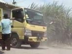 Truk-kena-pungli-sopir-sampai-habiskan-Rp-600-Ribu.jpg