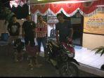 Unit-Reskrim-Polsek-Galis-menangkap-dua-kurir-sabu-dengan-barang-bukti.jpg