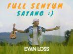 Video-klip-lagu-Full-Senyum-Sayang.jpg