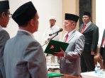 Wabup-Pasuruan-KH-Shobih-Asrori-melantik-para-pengurus-Dewan-Pesantren-di-Auditorium-Mpu-Sindok.jpg