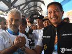 Wahyu-Hidayat-rompi-hitam-saat-bertemu-dengan-para-sopir-angkot.jpg