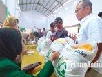 Warga-Desa-Bulupasar-Kediri-mendapat-bantuan-pangan-cadangan-beras-dari-pemerintah-ilustrasi-beras.jpg