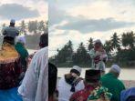 Warga-Kaget-Salat-Minta-Turun-Hujan-Langsung-TerkabulTak-Beranjak-Meski-Basah-Kuyup.jpg