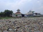 Warga-Lelah-Jadi-Kambing-Hitam-soal-Sampah-di-Pantai-TelukNgaku-Sudah-Tak-Buang-Kami-Bukan-Pelaku.jpg