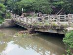 Jembatan Junjung Tulungagung Nyaris Ambrol, Warga Abaikan Bahaya dan Masih Nekat Melintas