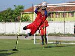 Wawan-Hendrawan-resmi-jadi-kiper-anyar-Madura-United.jpg