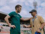 Ze-Valente-saat-ikuti-latihan-tim-Persebaya-di-Stadion-Gelora-Delta-Sidoarjo.jpg