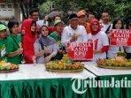 alumni-sanmar-for-jokowi-saat-syukuran-di-halaman-sma-santa-maria-surabaya.jpg