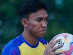 arkhan-fikri-kembali-berlatih-bersama-arema-fc.jpg