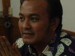 artis-Dicky-Chandra-sempat-jualan-dodol-di-pinggir-jalan.jpg