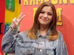 artis-tak-pernah-minum-air-putih-selama-15-tahun.jpg